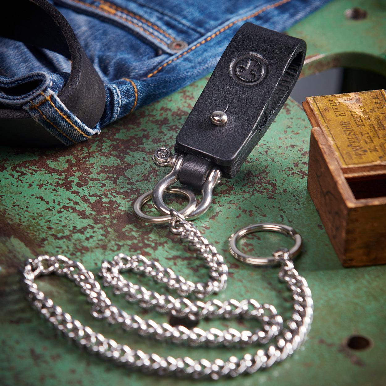 Shackle Belt Loop and Stainless Steel Chain – MURAKAMIONLINE